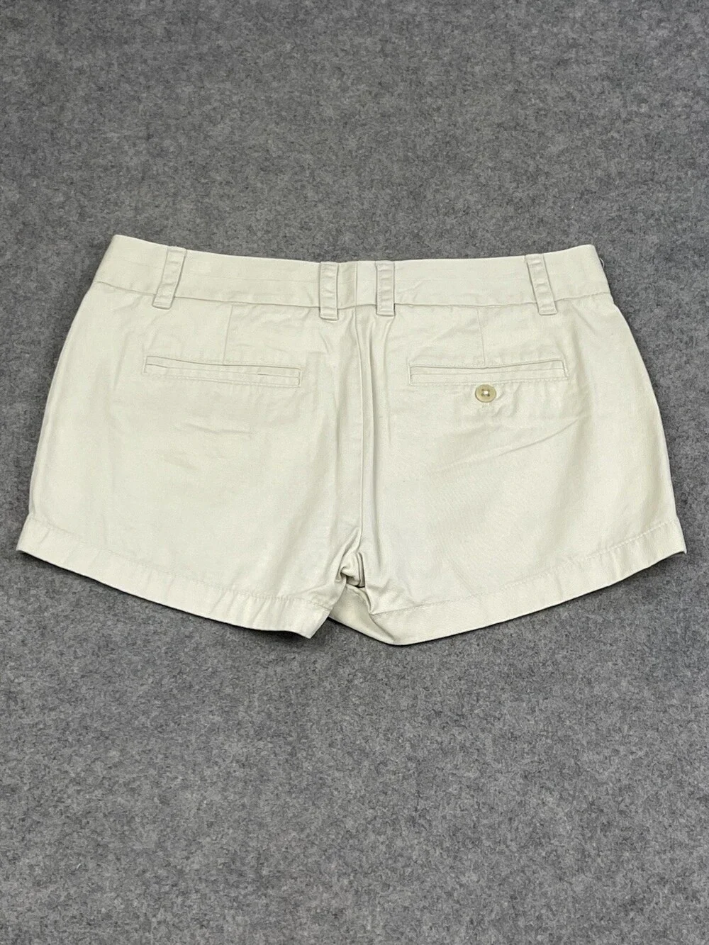 J Crew Shorts Womens 6 Beige Flat Front Chino Twill Comfort Solid Beach Summer